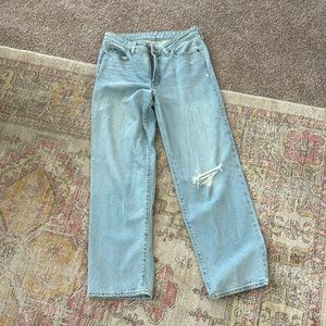 LIKE NEW OLD NAVY HIGH RISE OG LOOSE DENIM LIGHT WASH